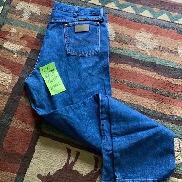 🤠  Wrangler Blue Jeans Denim,  Sz 40 X 34 perhaps NWOT - Picture 5 of 16